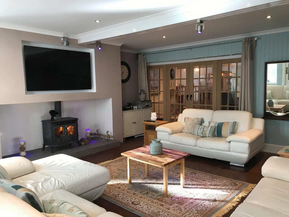 Vollie House With Hot Tub, Sauna & Log Burner Penpont Екстер'єр фото