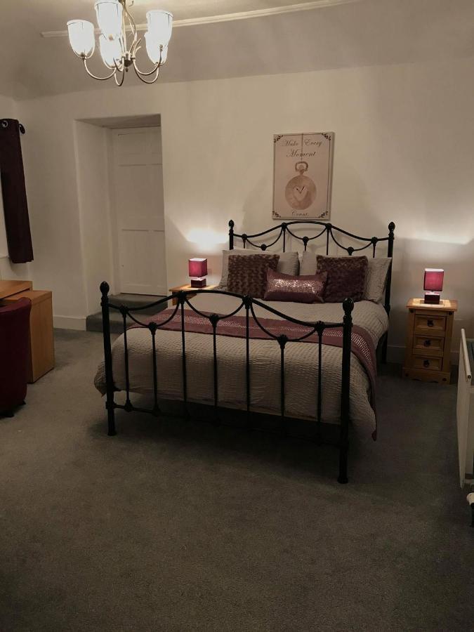 Vollie House With Hot Tub, Sauna & Log Burner Penpont Екстер'єр фото
